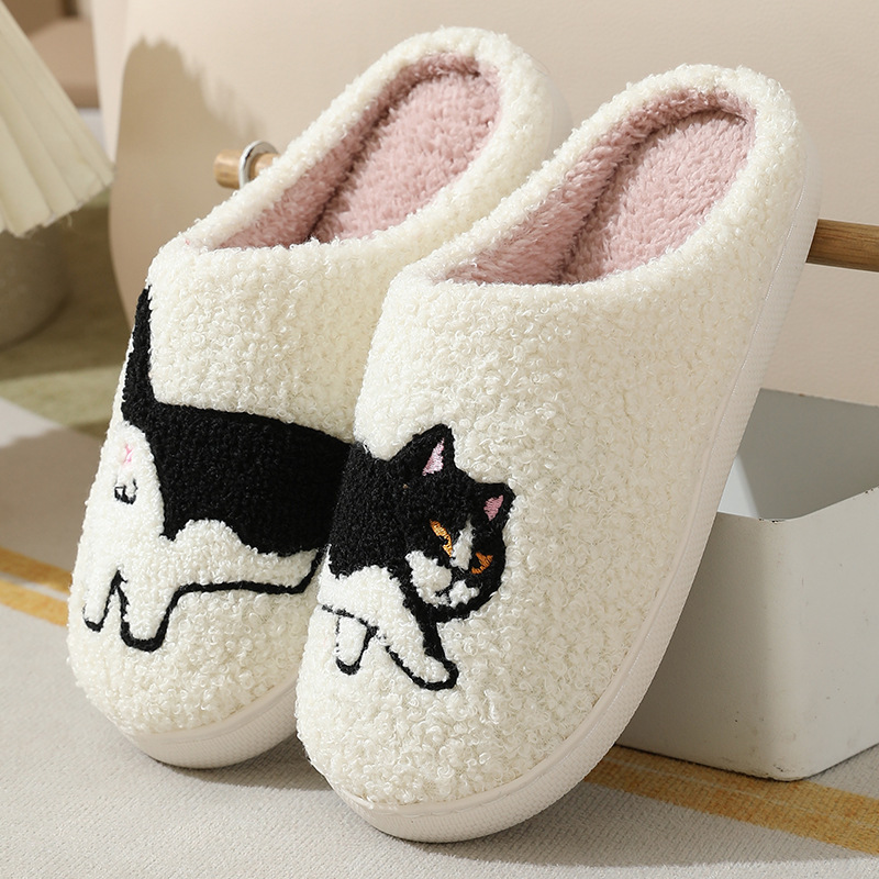 Sewing Garment - Kışlık Peluş Sevimli Dachshund Nakışlı Ev